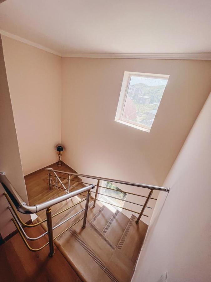 Apartaments Tsaghkadzor Hrazdan Eksteriør billede