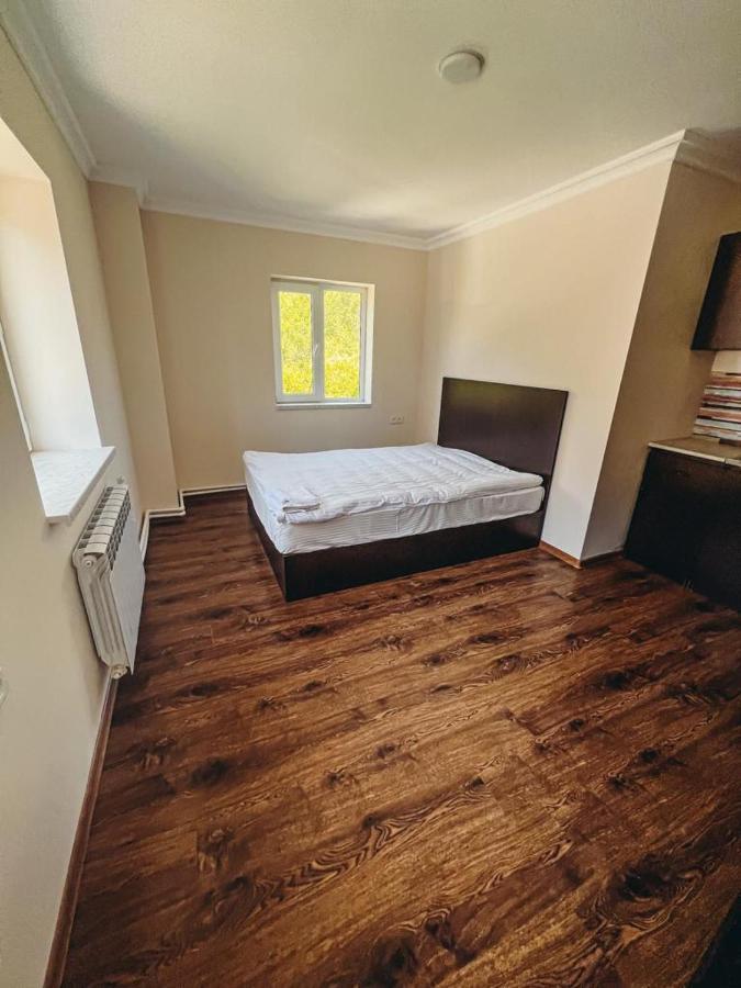 Apartaments Tsaghkadzor Hrazdan Eksteriør billede